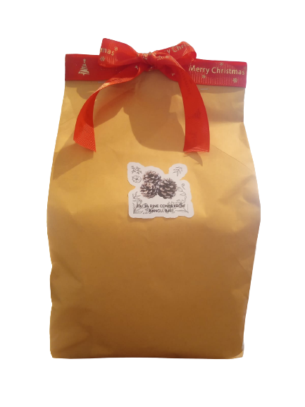 Pinecones by Bale Natural Candle - Image 2